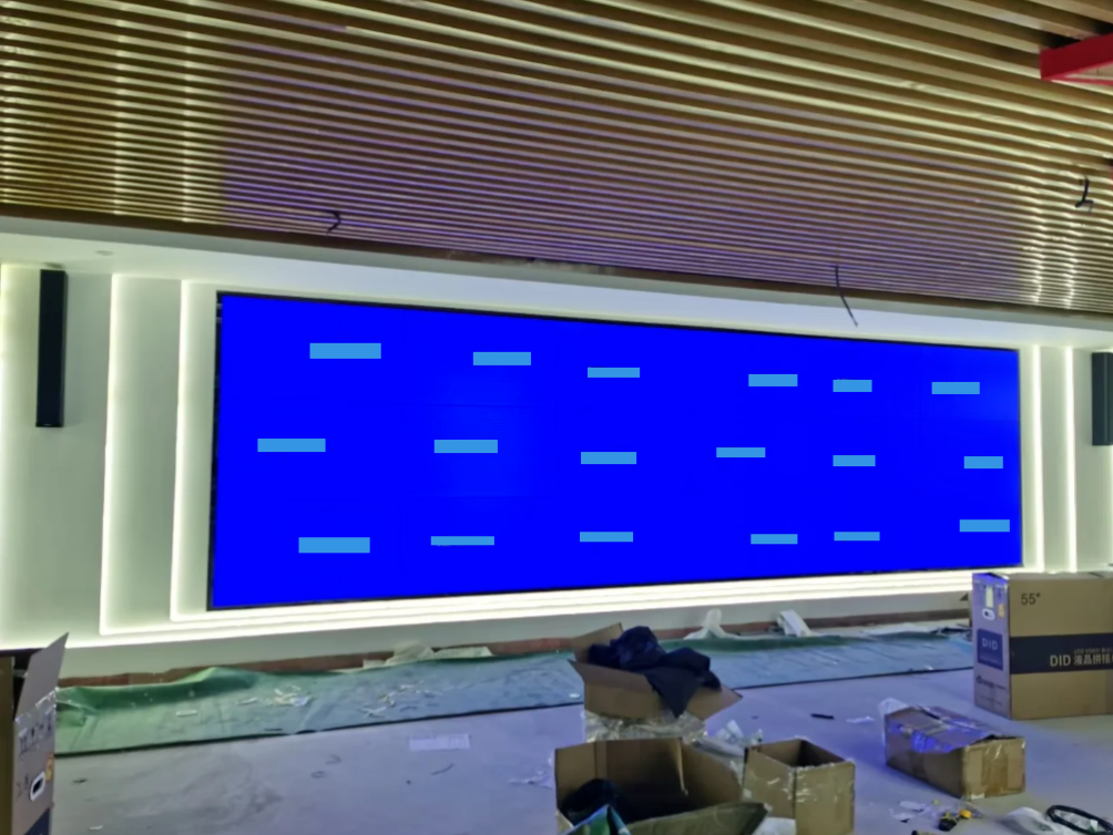 坐標江西某博物館-55寸液晶拼接屏3X6組合順利驗收