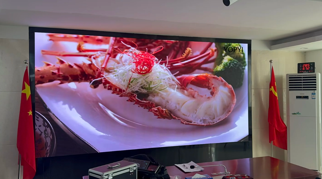 坐標廣東-P1.25LED全彩屏順利完工