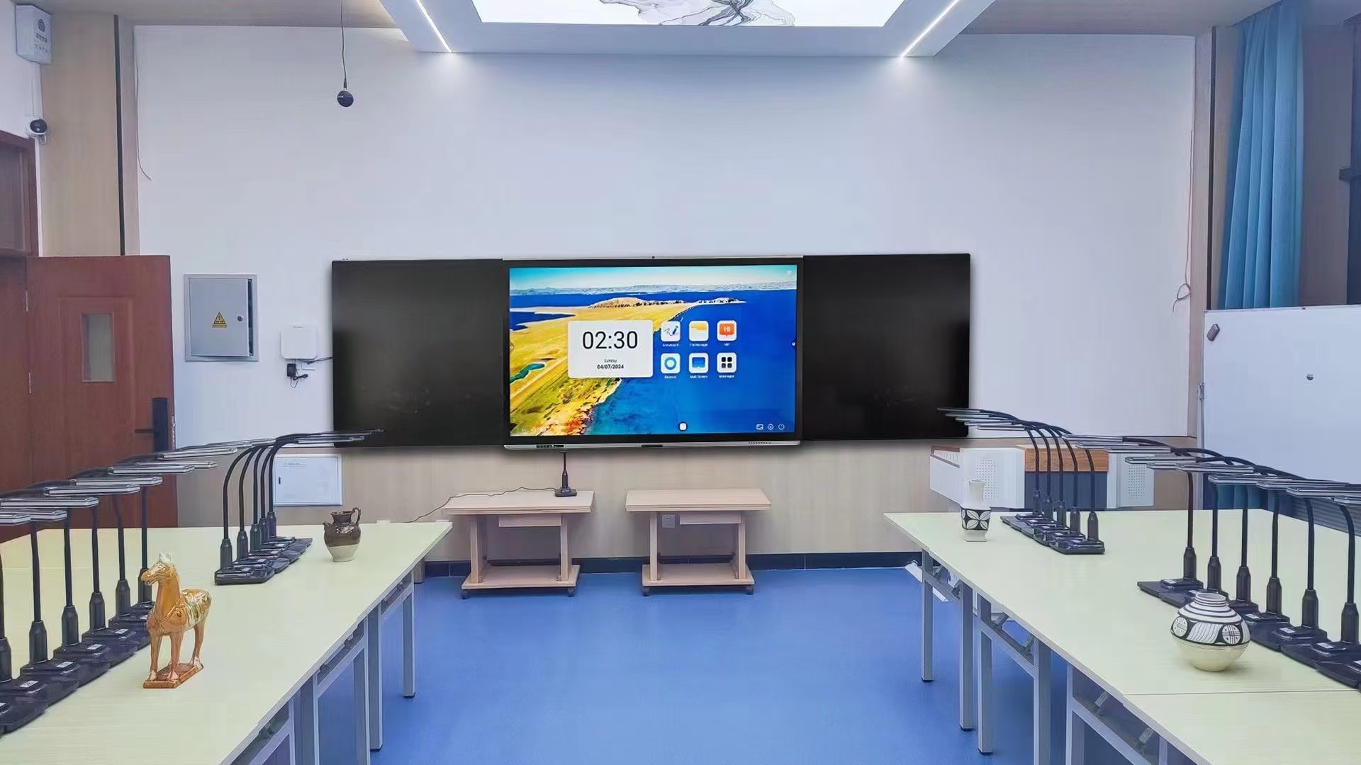 電子白板/智慧黑板/教學觸摸一體機/會議平板/會議一體機/推拉黑板廠家